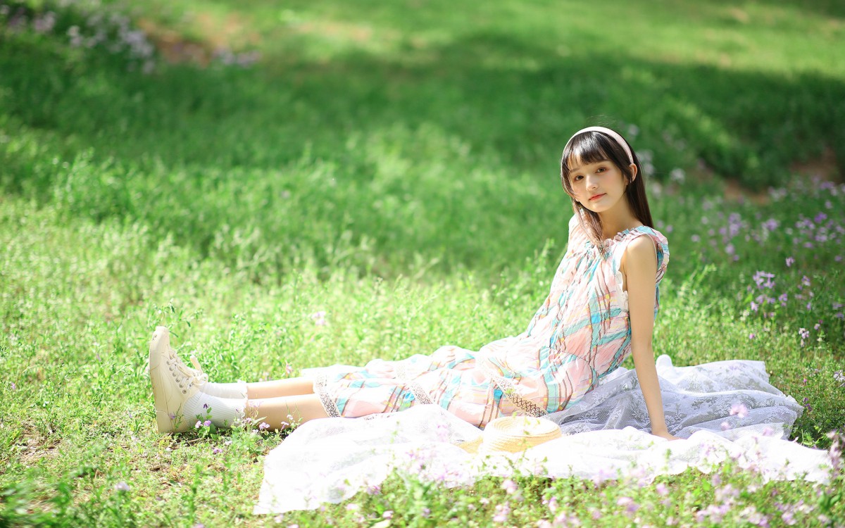 梦见给已故的奶奶带花环,穿越时空的情感纽带与心灵慰藉 梦见给已故的奶奶带花环,穿越时空的情感纽带与心灵慰藉