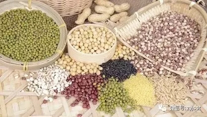 五谷杂粮搭配好，养生功效真不少！