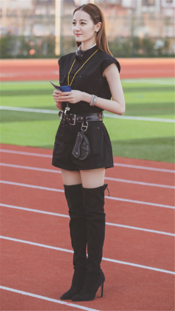 生活中每个人或多或少会在意别人的看法，怎样才能摆脱人言桎梏做自己的主？