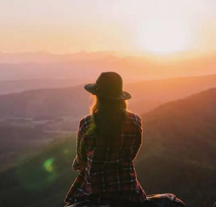 人生在遭遇痛苦的时候怎么转移注意力？有多少人能做到自己挠痒自己笑 ？