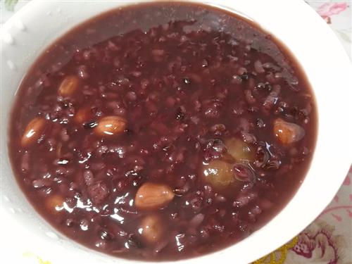 12款女性补血养生粥　女性最佳的补品之一