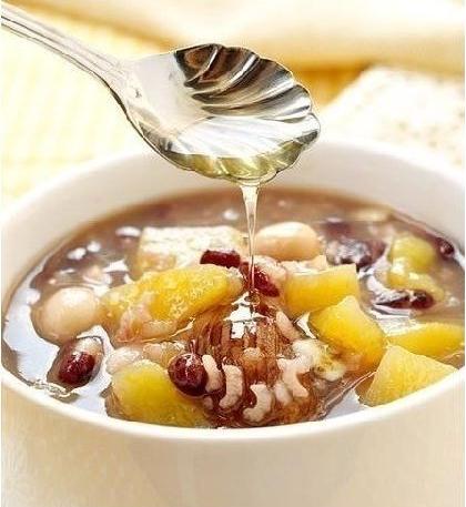 早上一碗养生粥让胃暖暖的，9种营养早餐粥的做法，让你健康生活每一天