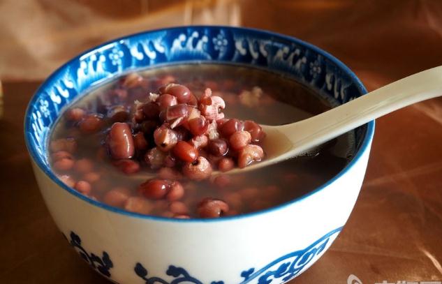 女人排毒养颜美白食谱 白皙红润的肌肤轻松吃出来