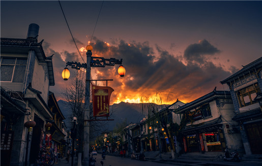 经典的古谚语，尽显古人智慧：门前有马非为富，家中有人不算穷