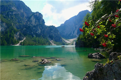 关于春天的谚语俗语，春寒雨若泉，冬寒雨四散是什么意思？