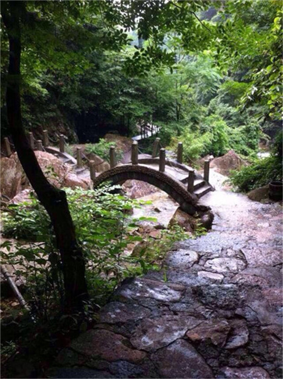 有关天气的民间谚语大全，日落乌云涨，半夜听雨响