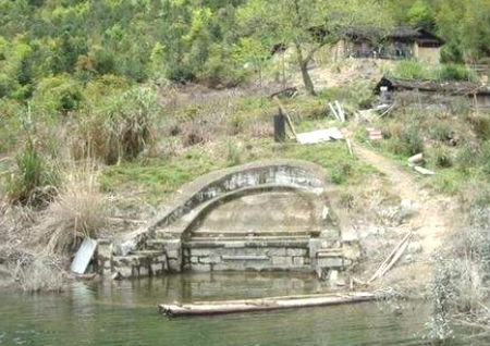 祖坟被水淹风水怎么看？