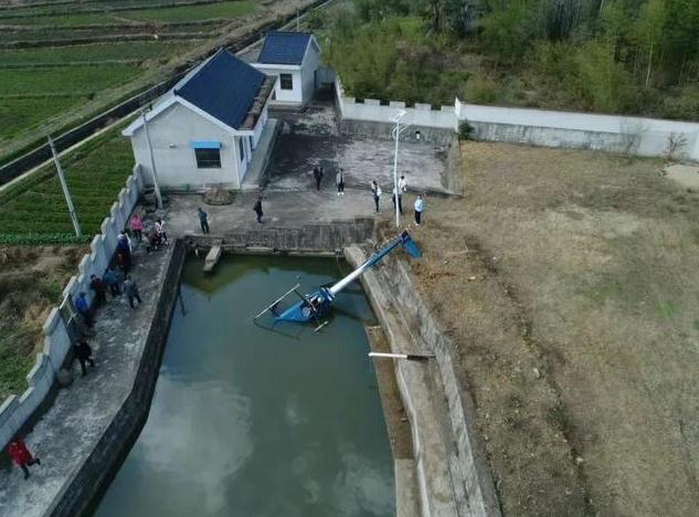 安徽宁国一直升机坠毁:市民购二手民用机,无执照 安徽宁国一直升机坠毁:市民购二手民用机,无执照