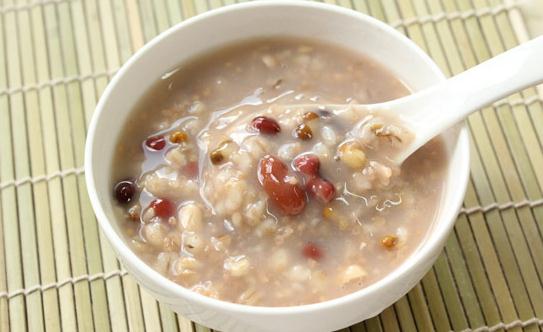 最适合女人喝的十大养生粥,有轻身美颜的作用