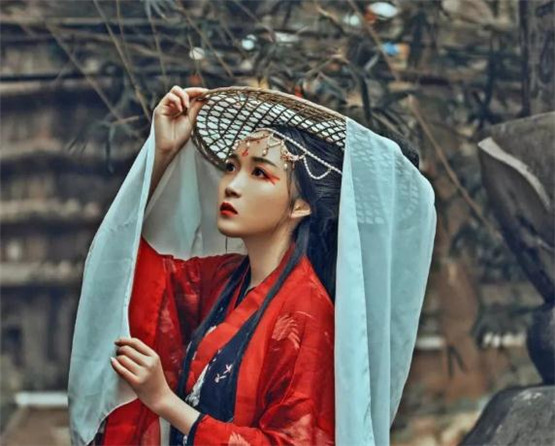 好的气血才能养出好的女人，来看看女人喝什么粥补气血效果最好吧