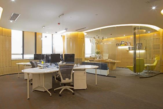 领导一般坐在办公室那个位置好