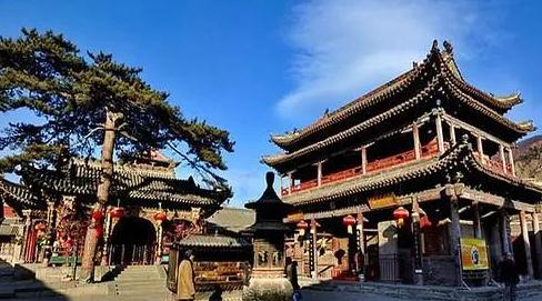 文明谚语民俗,支援贫穷是富足之荣，真正宽心是欢乐之源