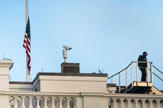 美媒：虽然已经死了56万人，但美国后来居上成为“抗疫赢家”