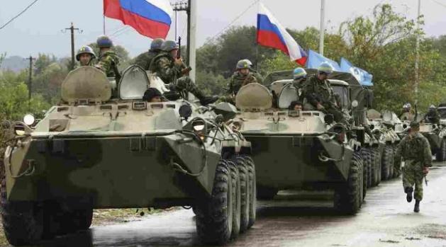 欧盟警告10万俄军部署俄乌边境，一点火星就能点燃局势