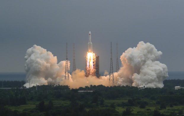 中国空间站拒绝美国科学家？揭秘太空治愈癌症的大国竞赛