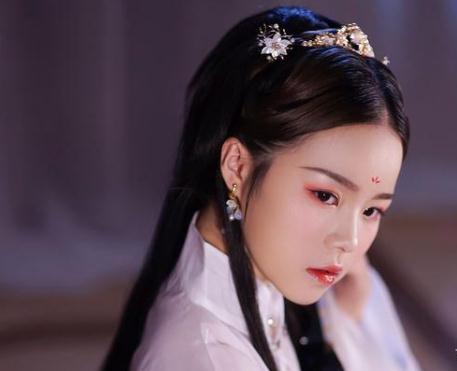 民谚俗语“有事钟无艳，无事夏迎春”是什么意思？