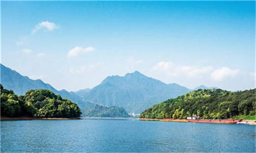 国学经典唐诗三百首【江楼晚眺景物鲜奇吟玩成篇寄水部张员外】原文及解析