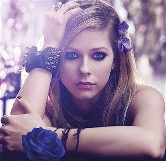 中医小绝招按摩四个穴缓解视疲劳