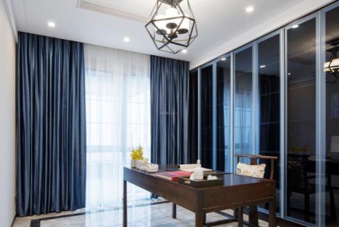 窗帘在书房中起到什么样的作用？