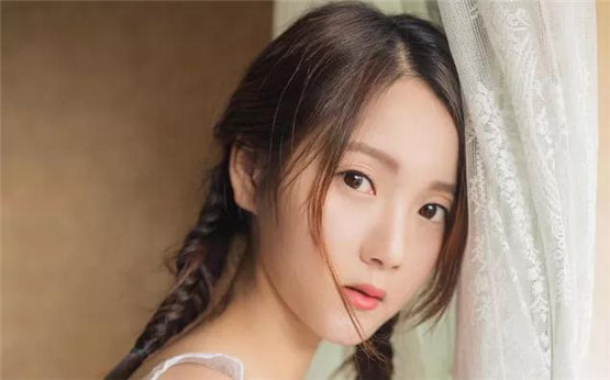 国学经典唐诗三百首【青楼曲二首】原文及解析 国学经典唐诗三百首【青楼曲二首】原文及解析