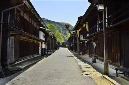 国学经典唐诗三百首【奉和圣制从蓬莱向兴庆阁道中】原文及解析