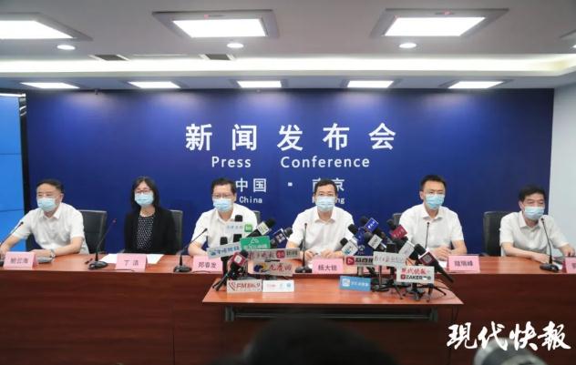 南京疫情源头为俄罗斯入境航班 保洁员工清扫机舱感染