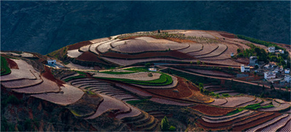 国学经典唐诗三百首【贼退示官吏】原文及解析