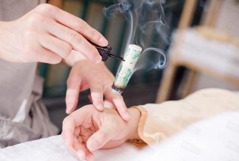 艾灸知多少？什么病艾灸好？与穴位关系