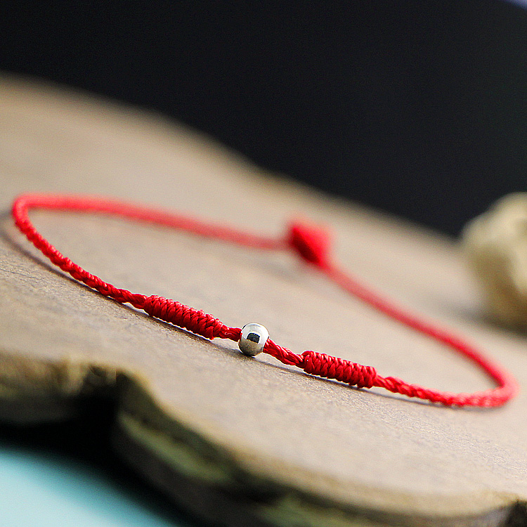 女生房间中的摆设品会影响桃花吗