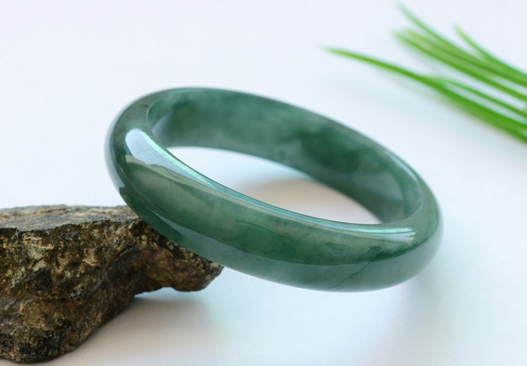 男人旺事业运戴什么好