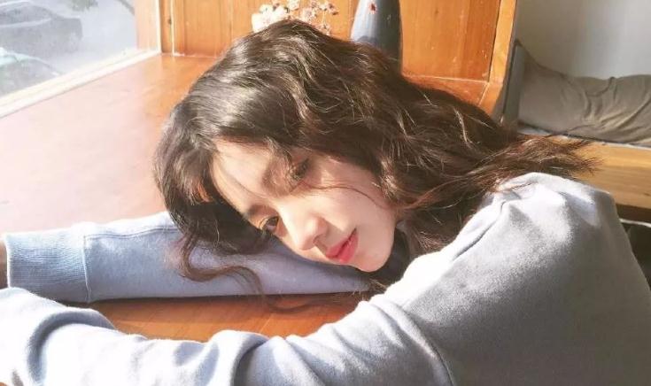 到底应该选择你爱的人还是爱你的人？