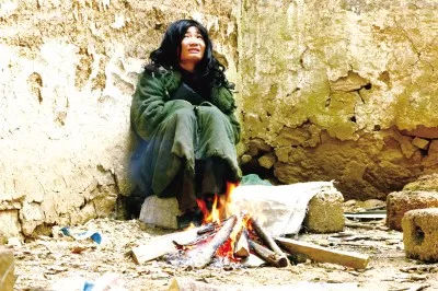 床底有三，败家子孙不旺