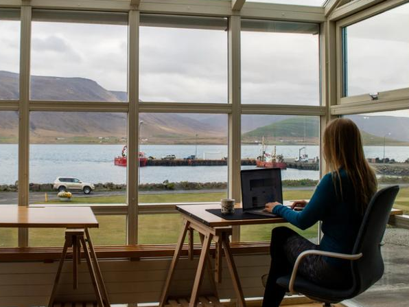 上班族长时间久坐如何缓解腰酸背痛